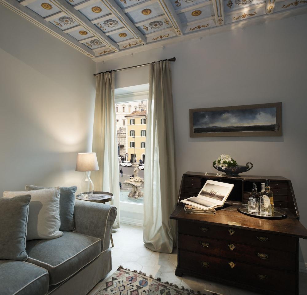 Palazzo Caruso 4* Roma
